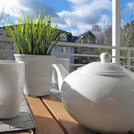 Bergstrasse 62 Strandzwerg 10 *